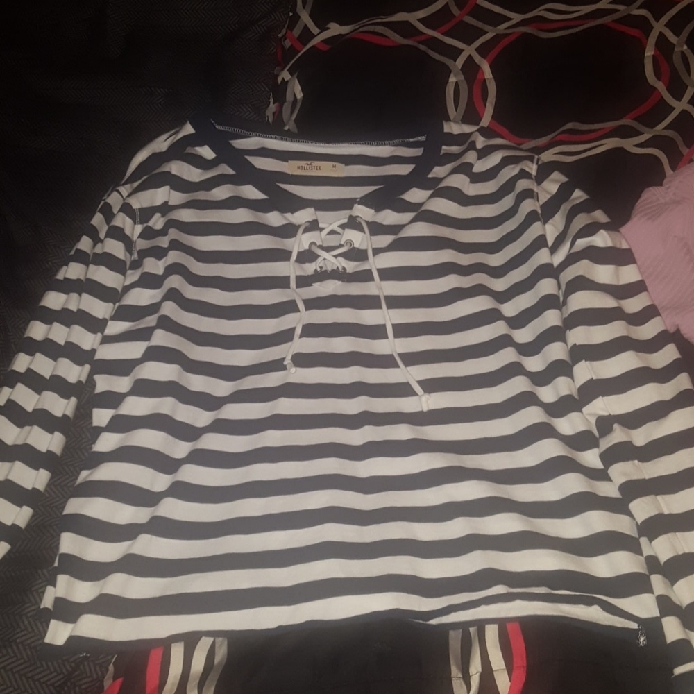 Crop long sleeve shirt